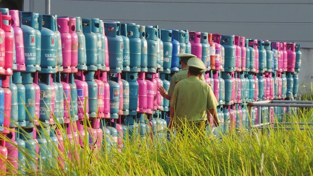 Nhiều vấn đề cần được làm rõ từ hoạt động, quy định của tổ chức tự phát mang tên "Hiệp hội Gas Quảng Ninh". Ảnh: HN