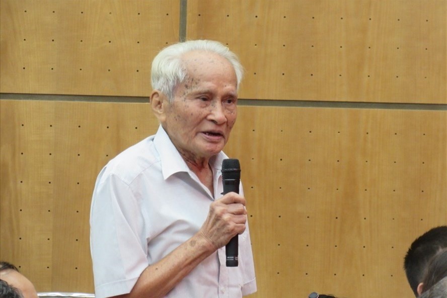 Trung tướng Nguyễn Quốc Thước - nguyên Ủy viên Trung ương Đảng, nguyên Tư lệnh quân khu 4, nguyên Đại biểu Quốc hội. Ảnh Xuân Hải.