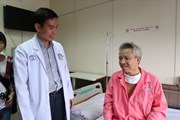 Lần đầu tiên phẫu thuật thành công ung thư thực quản và đại tràng bằng robot Lần đầu tiên phẫu thuật thành công ung thư thực quản và đại tràng bằng robot