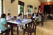 Sau ngập lụt, người dân Chương Mỹ được khám bệnh miễn phí Sau ngập lụt, người dân Chương Mỹ được khám bệnh miễn phí