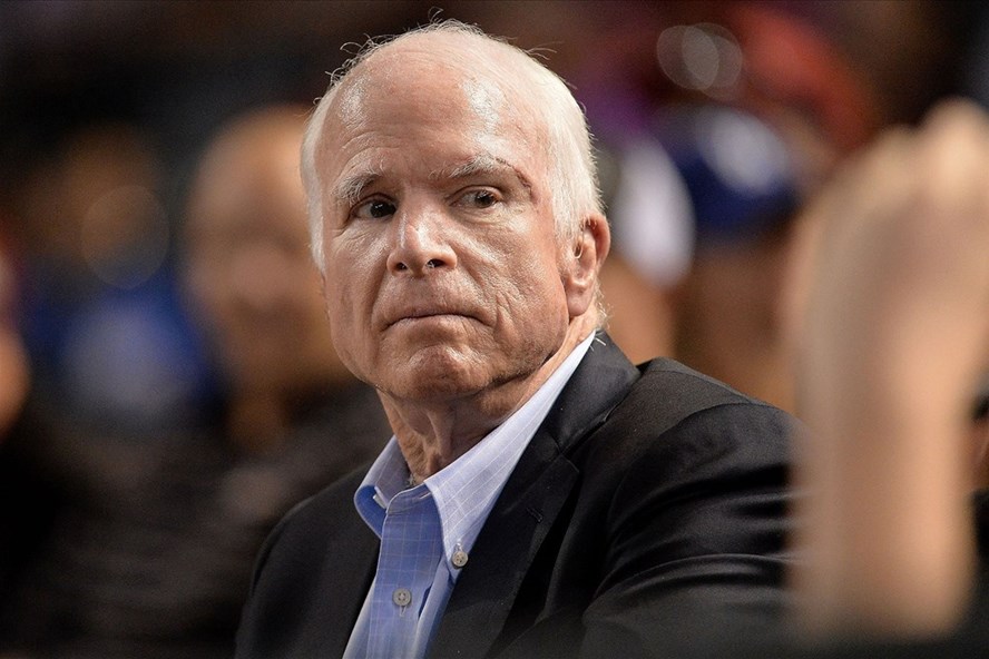 Thượng nghị sĩ John McCain. Ảnh: People