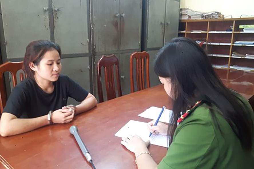 Nông Nguyá»t Phương tại cÆ¡ quan Công an. Ảnh: CACC.