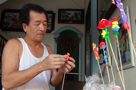 Ông Đặng Văn Tẫn (thôn Xuân La, Phượng Dực, Phú Xuyên, Hà Nội) nhân vật chính trong câu chuyện.