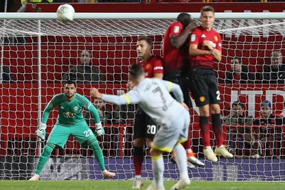 Thua bẽ mặt trước Derby County, MU bị loại sớm khỏi Carabao Cup