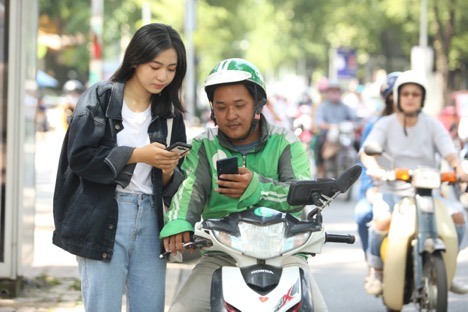 Tài xế công nghệ ai cũng mong gặp được những khách hàng có mặt tại điểm đón đúng giờ.
