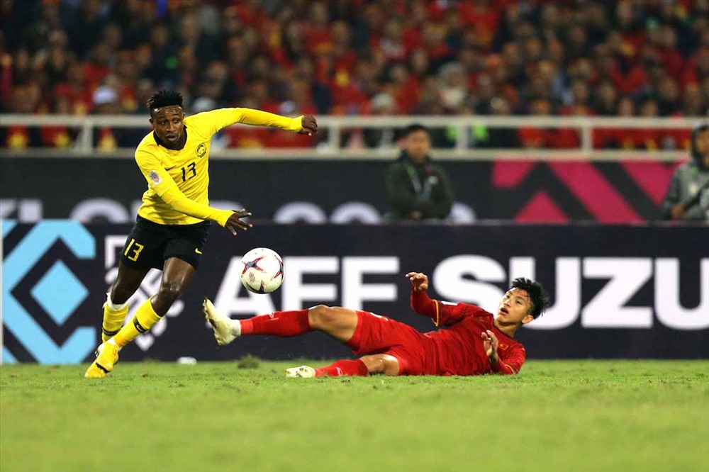 Sumareh từng khiến Văn Hậu cũng như hàng phòng ngự tuyển Việt Nam vất vả theo kèm ở AFF Cup 2018. Ảnh: AFF