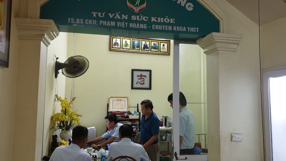 Đoàn Thanh tra Sở Y tế Hà Nội kiểm tra tại Hoàng Việt Đường