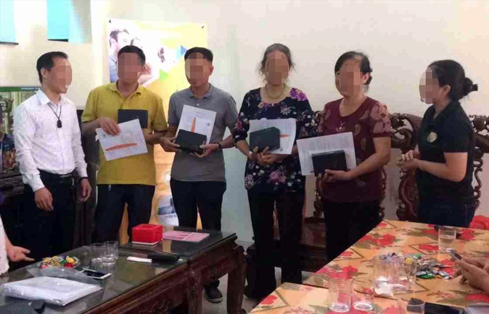 Các “nhà đầu tư” của Bạch Gia Media phần lớn là người lớn tuổi, ít va chạm xã hội.