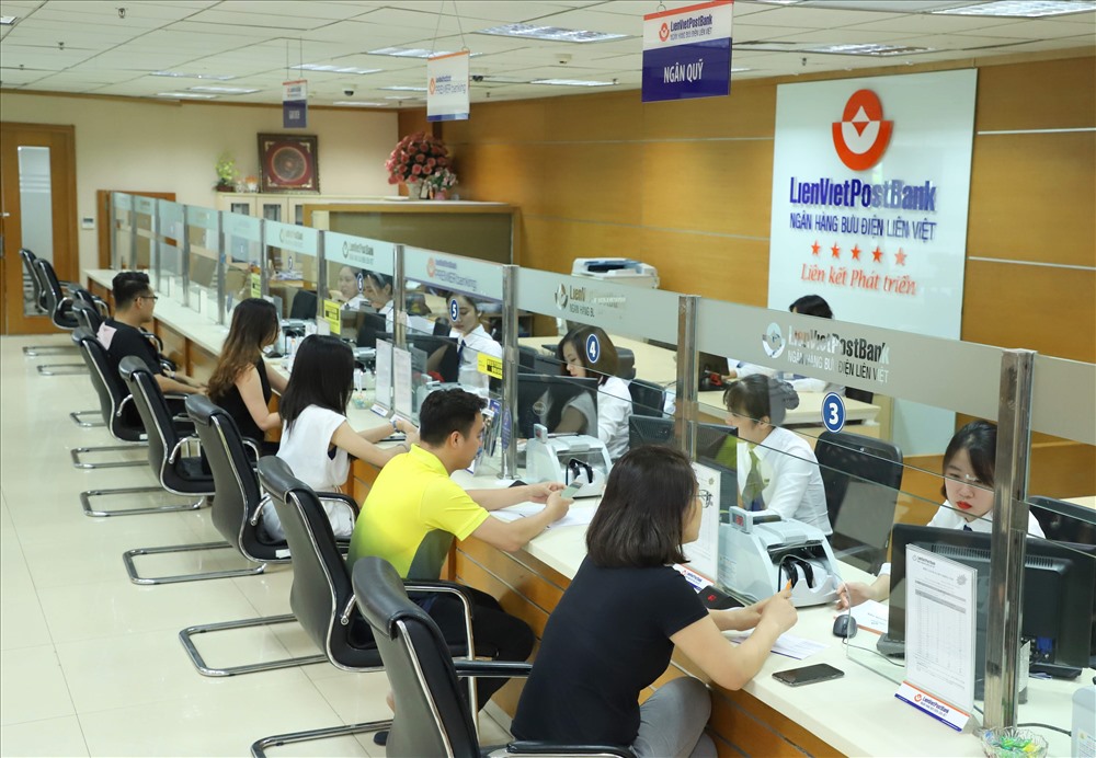 Với Chương trình “ Chạm đến ước mơ “ khách hàng có nhu cầu vay mua nhà đất, nhà dự án, xây sửa nhà sẽ được hưởng mức lãi suất hấp dẫn chỉ từ 8,99%/ năm với hạn mức cho vay lên tới 100% nhu cầu vốn. Ảnh LVB