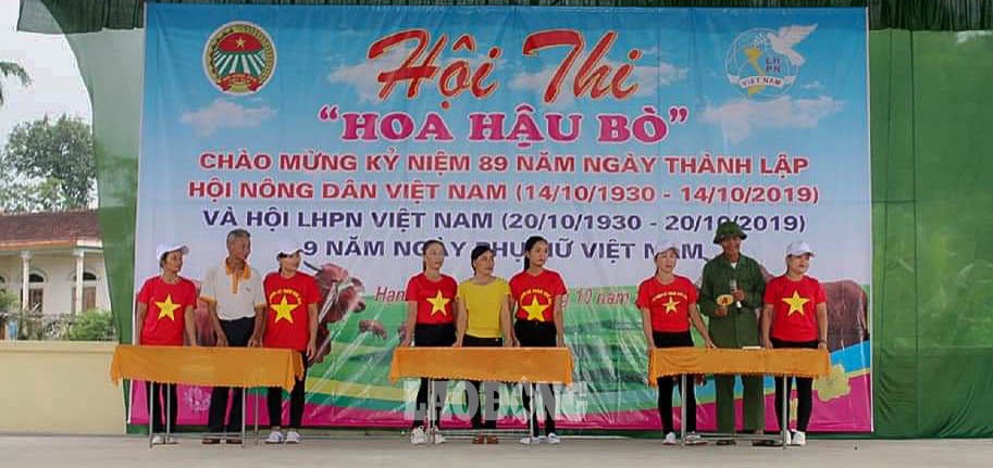 Chị Nguyễn Thị Minh (Hạnh Lâm, Thanh Chương, Nghệ An) tỏ ra thích thú với cuộc thi: “Tại xã tôi, thanh niên đi làm ăn xa gần rất đông, chỉ còn thế hệ trung niên và các cụ già ở nhà. Bản thân tôi thấy đây là một cuộc thi thú vị lành mạnh. Tôi thấy rất vui khi có sân chơi cho các cô chú ở nhà“. Ảnh: NVCC