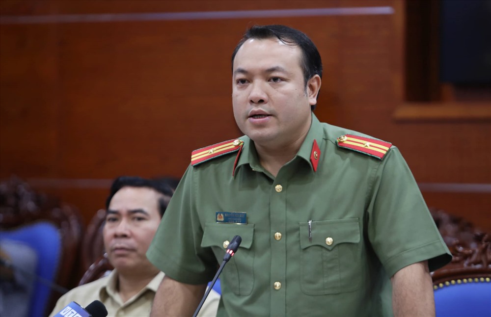 Đại diện Công an tỉnh Hoà Bình. Ảnh: Tô Thế