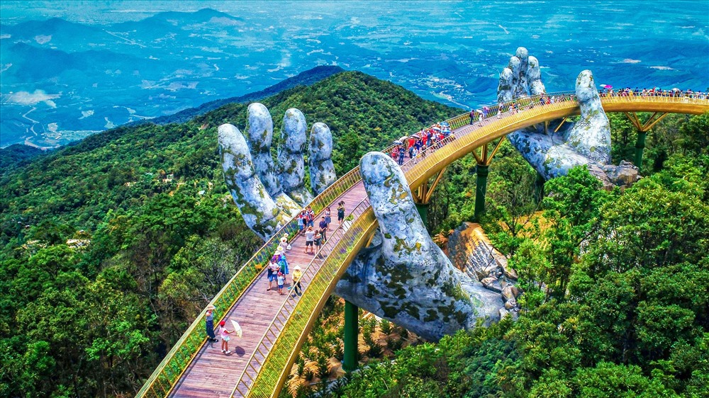 Sun World Ba Na Hills được xem là hình mẫu về phong cách làm du lịch bài bản, chuyên nghiệp, bền vững góp phần đưa Đà Nẵng là điểm đến mang tầm quốc tế.