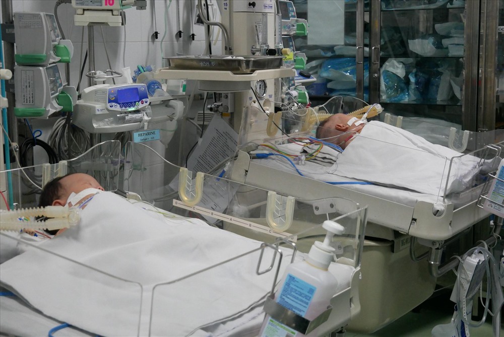 Sức khoẻ của 2 cháu bé sau ca phẫu thuật đều ổn định