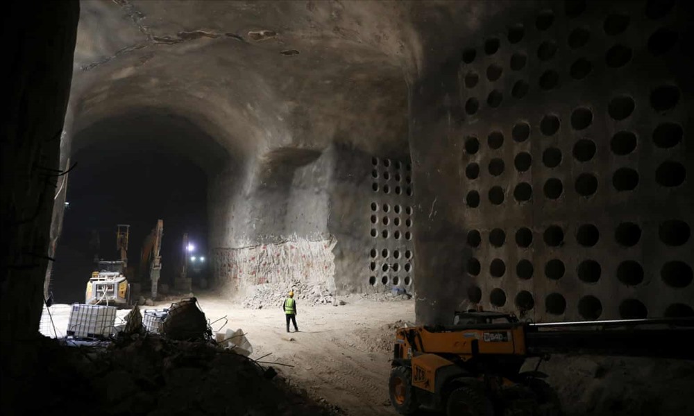 Nghĩa trang ngầm sẽ mở cửa một phần vào cuối tháng 10.2019. Ảnh: Reuters