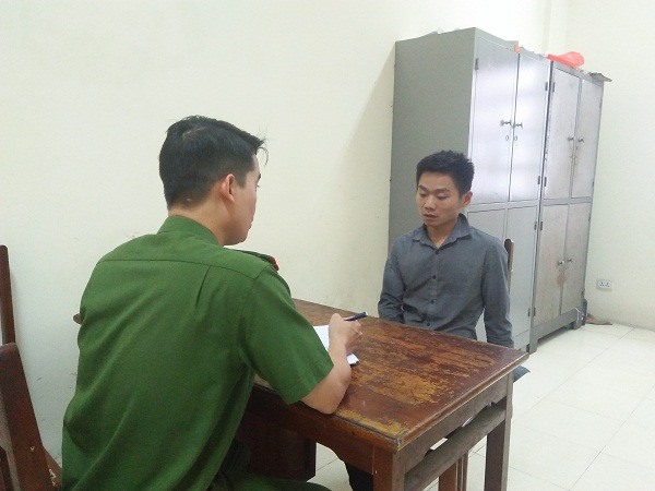 Các đối tượng đã lẻn vào nhiều trụ sở ủy ban xã để trộm cắp tài sản.