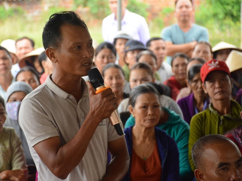 Người dân có kiến tại buổi đối thoại Ảnh: T.C