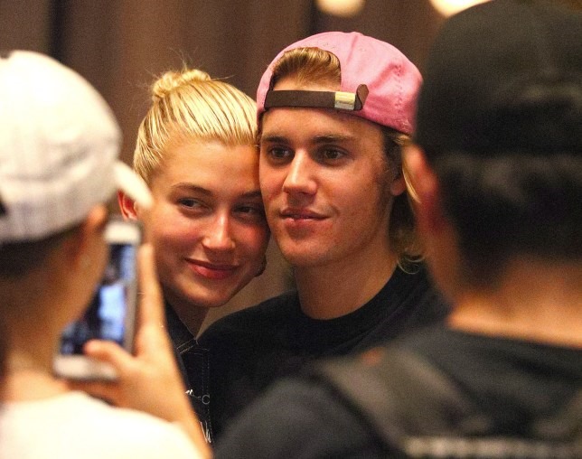 Hiện, Justin Bieber đang hạnh phúc bên vợ mới cưới Hailey Baldwin