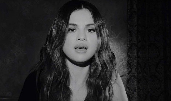 Ca khúc mới của Selena được cho rằng viết về Justin Bieber. Ảnh: Independent