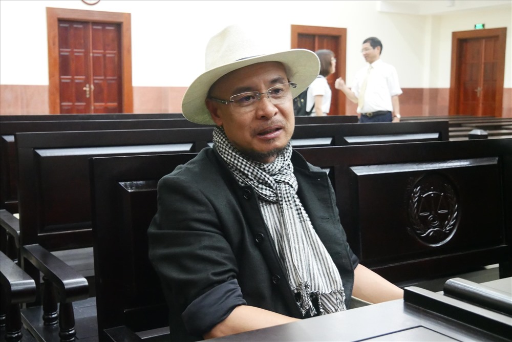 Ông Đặng Lê Nguyên Vụ tại toà vào sáng 29.10