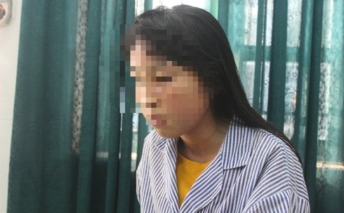 Nữ sinh N.T.H.Y điều trị tại Bệnh viện Tâm thần kinh Hưng Yên sau khi bị các bạn bạo hành.