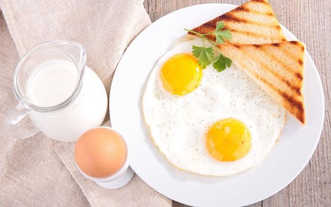 Trứng và sữa vẫn được sử dụng trong một vài chế độ ăn chay nhất định
