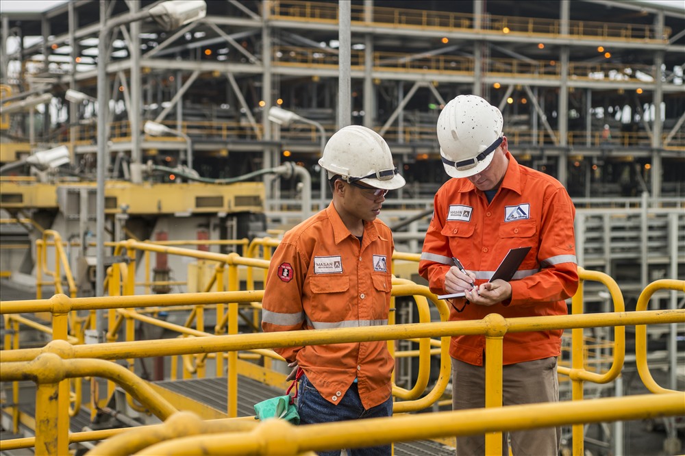 Masan Resources phối hợp nhuần nhuyễn đội ngũ nhân sự người Việt và các chuyên gia nước ngoài.