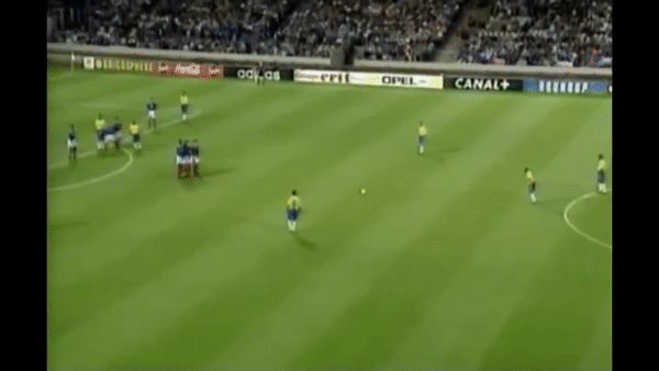 Siêu phẩm kinh điển của huyền thoại Roberto Carlos
