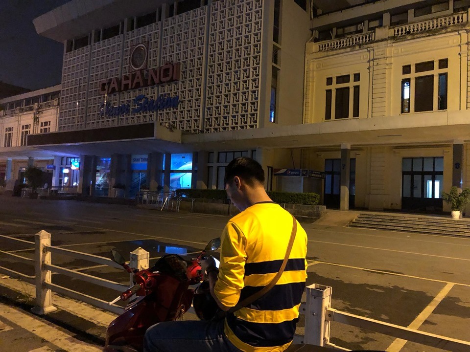 Anh tài xế xe ôm công nghệ .Ảnh: Đăng Huy