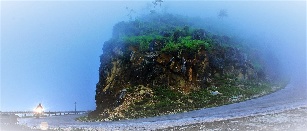 Vẻ đẹp đèo Mã Pí Lèng (ảnh:Khoitran1957/nguồn:vi.wikipedia.org).