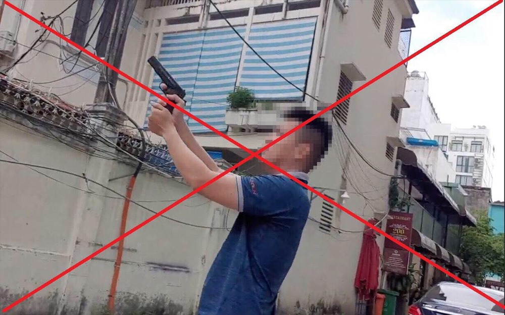 Lực bắn của viên đạn khá mạnh, rất nguy hiểm cho những người xung quanh. Ảnh PV.