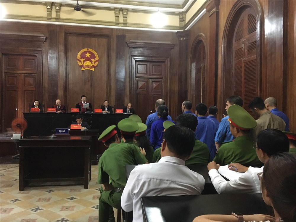 Hội đồng xét xử tuyên án với các bị cáo