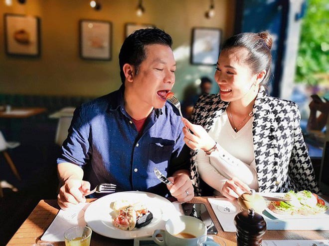 Đáp lại tình cảm của ông xã, Thu Trang cũng chăm sóc, thương yêu Shark Hưng hết lòng.