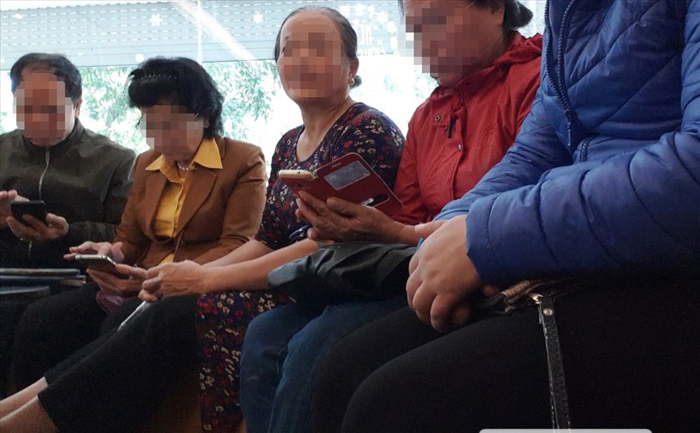 Nhiều người chơi BBI thậm chí còn cảm thấy khó khăn khi sử dụng smartphone.
