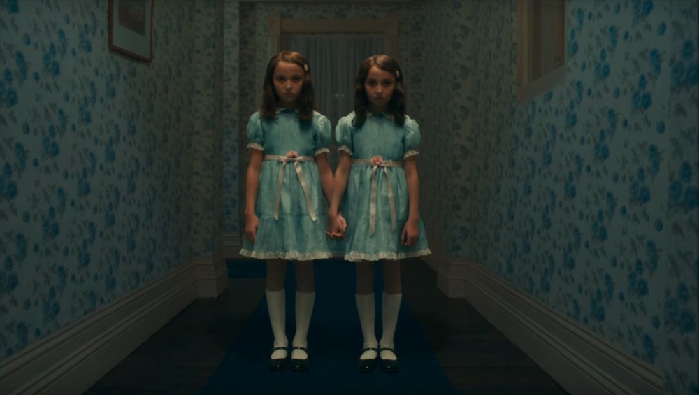 Những hình ảnh mang tính biểu tượng của “The Shining” được tái hiện trong “Doctor Sleep“. Ảnh: RT.