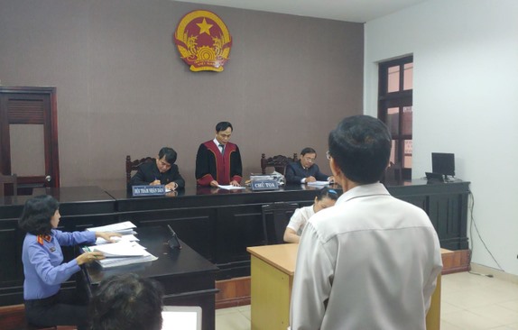 Phiên toà sơ thẩm chiều 11.11