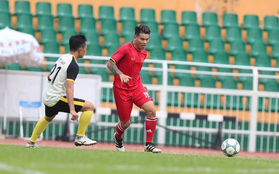 Hậu vệ Huỳnh Quang Thanh, người từng sút tung lưới UAE ở Asian Cup 2007 dự đoán tuyển Việt Nam khó thắng UAE. Ảnh: Đ.Đ