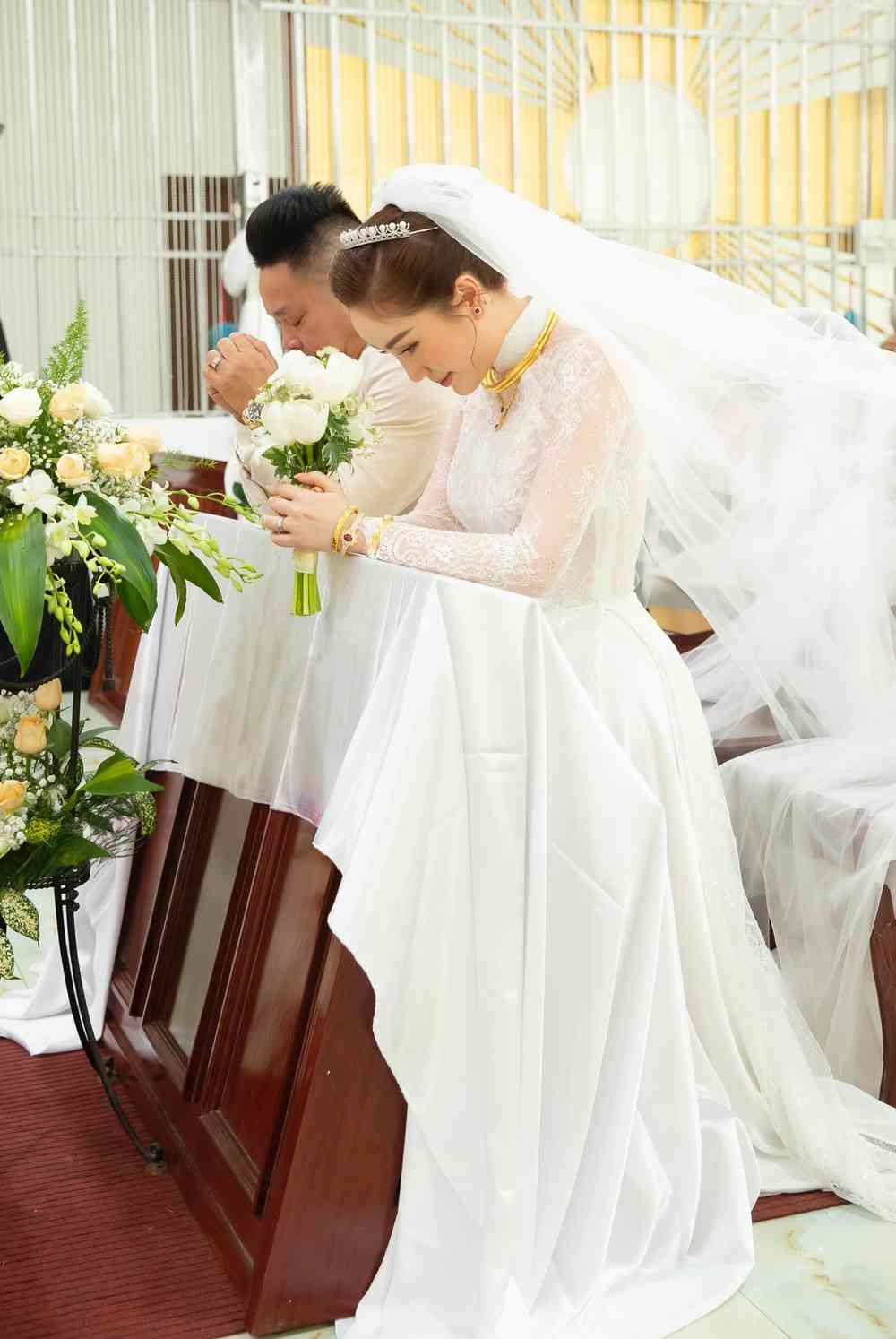 Hiện tại, Bảo Thy mong muốn được muốn mình sẽ có được hạnh phúc nhẹ nhàng, giản đơn như bao người phụ nữ khác...được êm ấm giống như Mẹ và Chị 2 của Thy... Được nép vào lòng người mình sẽ gọi là chồng và giúp Anh vững tinh thần để “an tâm công tác“, trở thành hậu phương vững chắc để cùng Anh vun đắp cho mái ấm Gia Đình sau này.