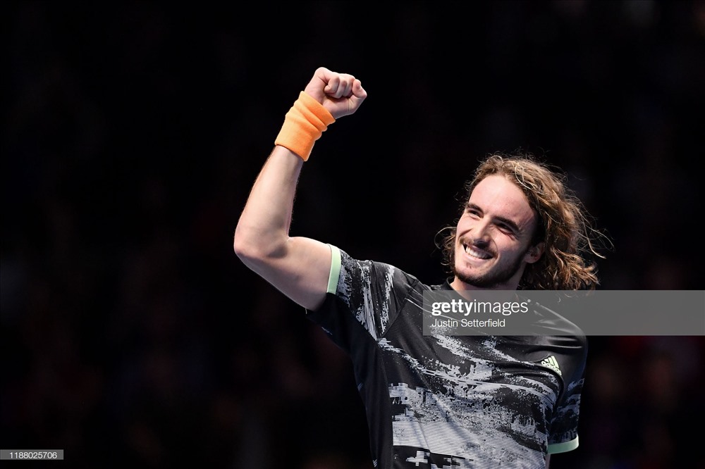 Tsitsipas xuất sắc giành vé vào chung kết. Ảnh: Getty.