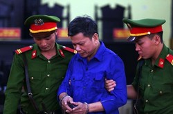 Gian lận thi Sơn La: Bí ẩn số tiền 1 tỉ đồng của bị can Lò Văn Huynh