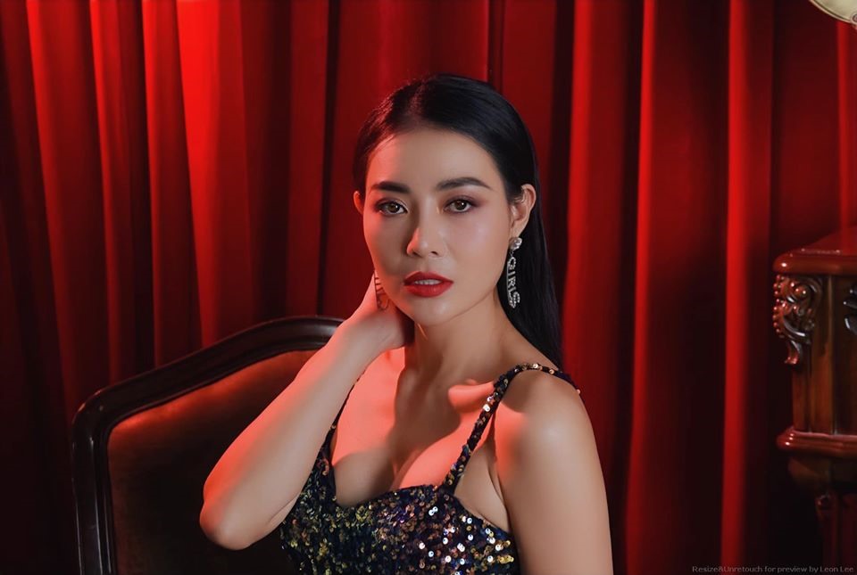 Những hình ảnh quyến rũ được Thanh Hương đăng tải trên trang cá nhân. Ảnh: FBNV.