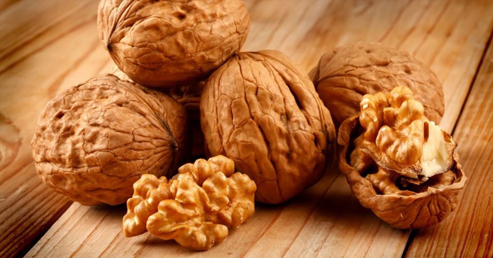 Với hình thù nhỏ bé nhưng những hạt óc chó có đủ khả năng cung cấp cho bạn lượng Omega 3 cần thiết.