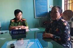 Phạt nữ chủ quầy nước định đánh khách Tây ở Hội An 200.000 đồng