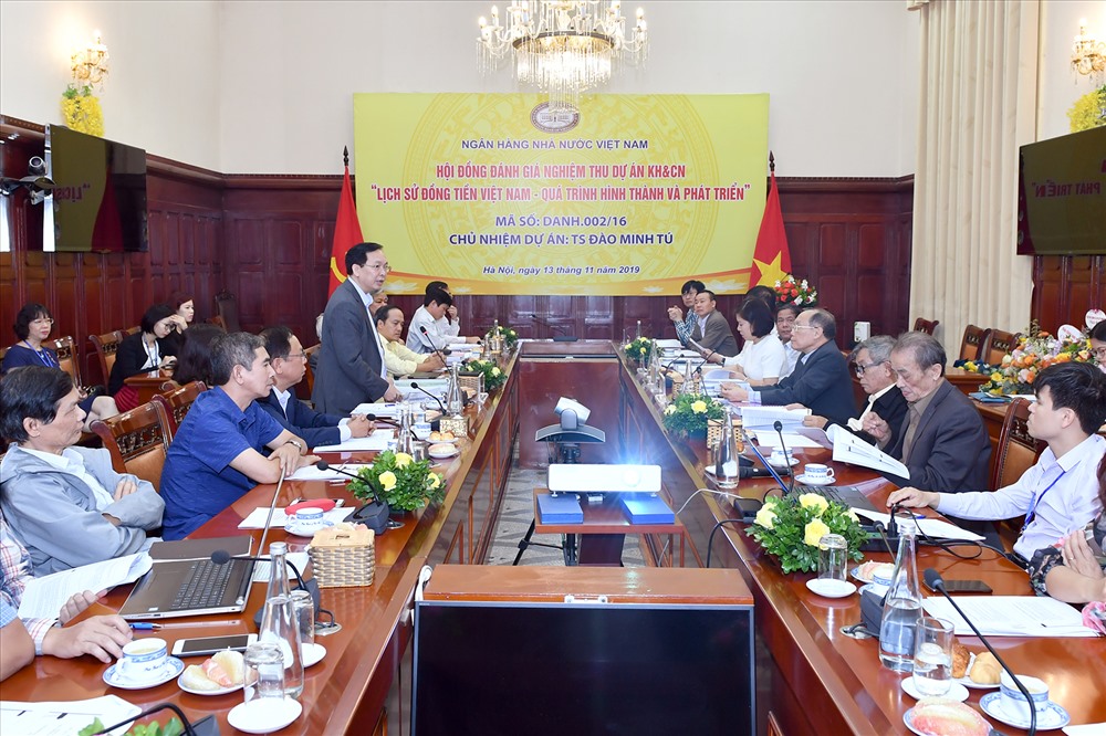 Buổi lễ nghiệm thu Dự án Lịch sử Tiền Việt Nam – Quá trình hình thành và phát triển. Ảnh TL
