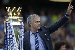 Infographic: José Mourinho và bộ sưu tập danh hiệu đồ sộ