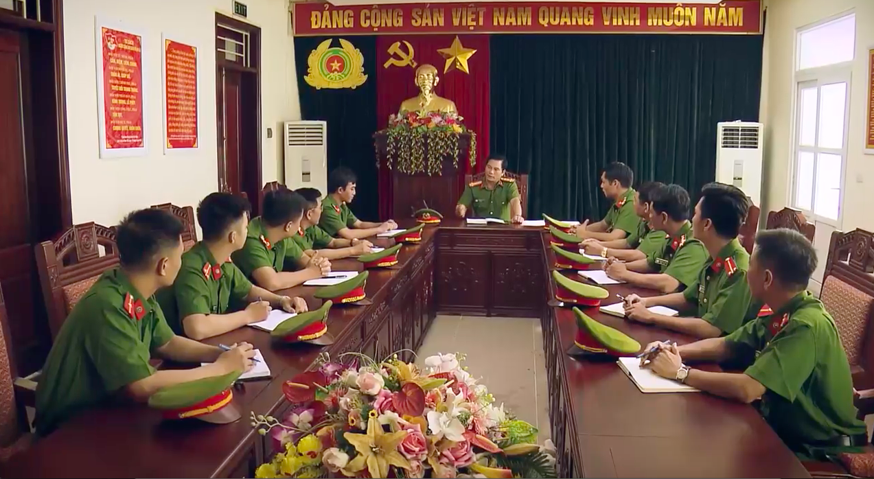 Cơ quan cảnh sát điều tra chính thức ra quyết định truy nã Lê Hoàng. Ảnh: CMH.