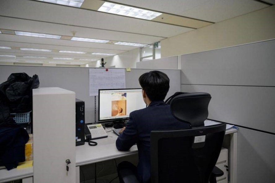 Hàn Quốc lập đội đặc nhiệm "tìm diệt" các video quay lén