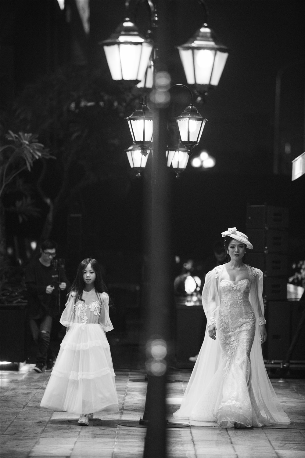 Lệ Quyên tự tin đảm nhận vai trò người mẫu mở màn trong show diễn thời trang.