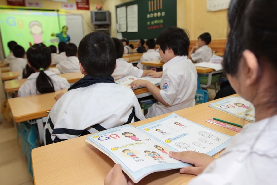 Từ năm 2020 sách giáo khoa lớp 1 của từng địa phương sẽ khác nhau theo lựa chọn của UBND tỉnh, thành phố. Ảnh: HẢI NGUYỄN