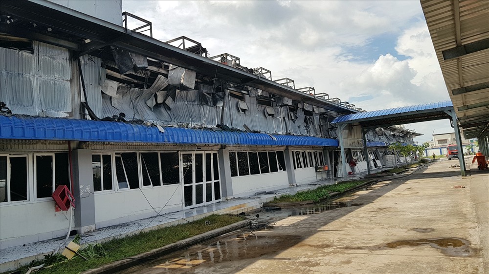 Doanh nghiệp sẽ nhanh chóng cải tạo nhà xưởng tiếp tục đưa vào hoạt động những tháng cuối năm sau hỏa hoạn (ảnh Nhật Hồ)