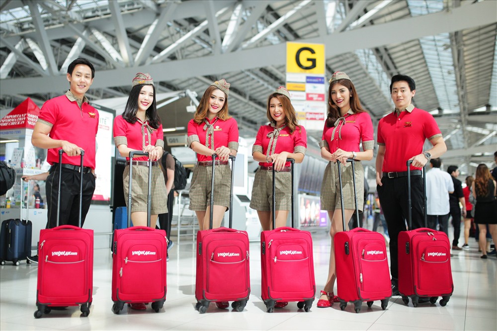 Vietjet là thành viên chính thức của Hiệp hội Vận tải Hàng không Quốc tế (IATA) và sở hữu chứng nhận An toàn Khai thác IOSA. Hãng hàng không tư nhân lớn nhất Việt Nam được xếp hạng 7 sao - cao nhất thế giới về an toàn hàng không bởi tổ chức uy tín AirlineRatings, Top 50 hãng hàng không tốt nhất toàn cầu về hoạt động và sức khỏe tài chính trong hai năm 2018, 2019 của AirFinance Journal.
